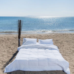 Πάπλωμα Λευκό Light Comforter Microfiber 250gsm - Image 1