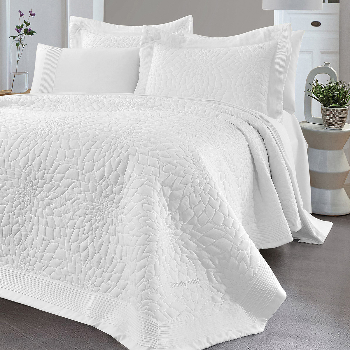 12506_white